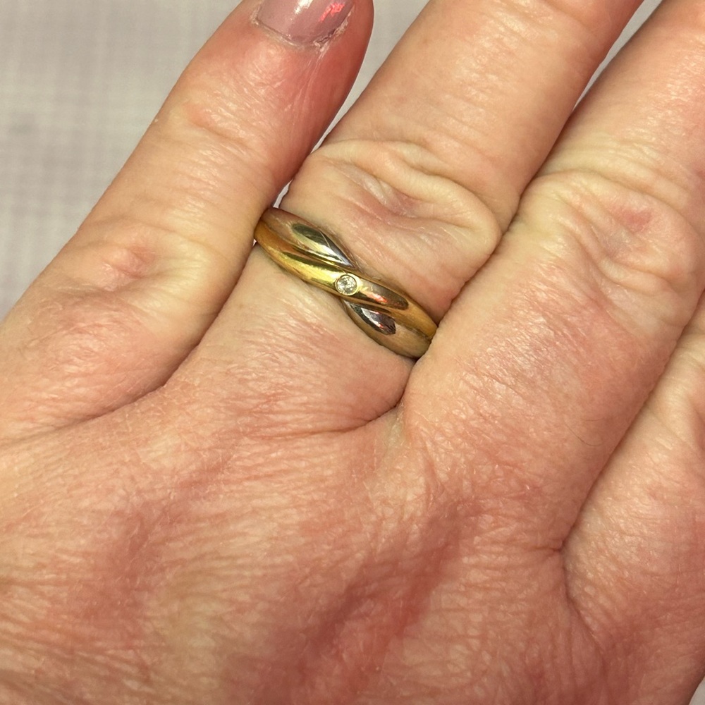 10k white and yellow gold diamond ring. Size 9